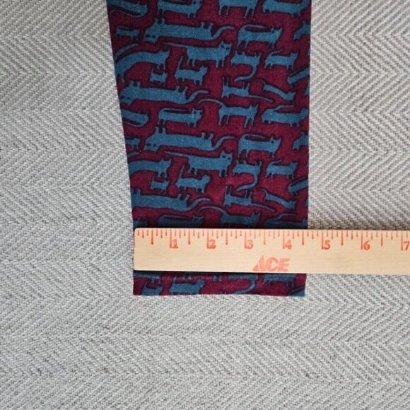 LaLaRue Leggings One Size Black Cat on Maroon Background Athleticwear EUC Yoga - Picture 8 of 11